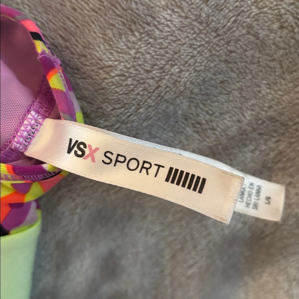 VSX Colorful Geometric Sports Bra - Picture 2 of 2